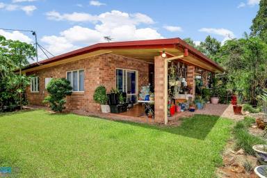 House Sold - QLD - East Palmerston - 4860 - BEAUTIFUL CLAY-BLOCK HOME EAST PALMERSTON  (Image 2)