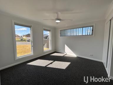 Duplex/Semi-detached For Lease - NSW - Inverell - 2360 - Modern, Spacious and Brand New!  (Image 2)