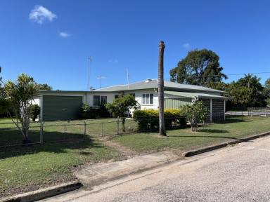 House For Sale - QLD - Ayr - 4807 - 4 Bedroom Home with 1002m2 Lot - 100mtrs from Woolworths  (Image 2)