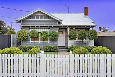 House For Sale - VIC - Mildura - 3500 - Inner City Living!  (Image 2)