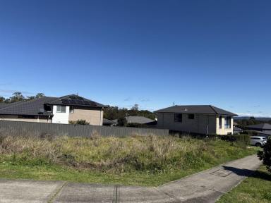 Residential Block For Sale - NSW - Hamlyn Terrace - 2259 - Build or Invest 516sqm Corner Block in Hamlyn Terrace  (Image 2)