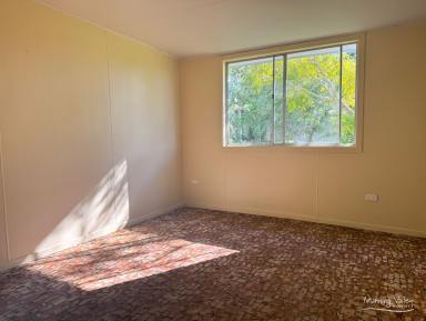 House For Lease - NSW - Taree South - 2430 - 2 Bedroom Country Cottage  (Image 2)