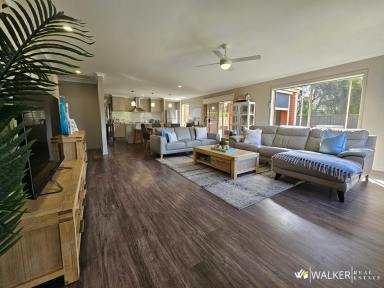 House For Sale - VIC - Kyabram - 3620 - Immaculately Presented Home in a Sought-After Location (Image 2)