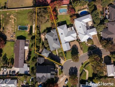 House For Sale - NSW - Tatton - 2650 - Expansive & Elevated Living  (Image 2)
