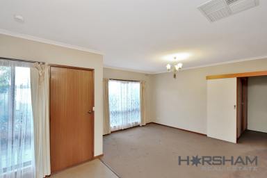 Unit Leased - VIC - Horsham - 3400 - Brick Unit with Room to Move.  (Image 2)