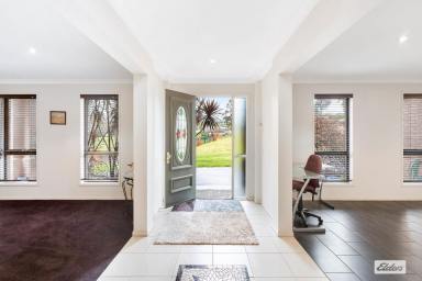 House For Sale - NSW - Bega - 2550 - Prestige Family Living in Glen Mia Estate  (Image 2)