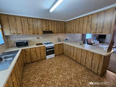 House For Sale - VIC - Kyabram - 3620 - "Real Surprise Packet"  (Image 2)