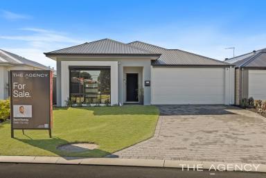 House For Sale - WA - Meadow Springs - 6210 - Love at First Walk-Through!  (Image 2)