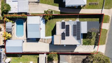 House For Sale - QLD - North Mackay - 4740 - A FAMILY HOME THAT TICKS EVERY BOX  (Image 2)