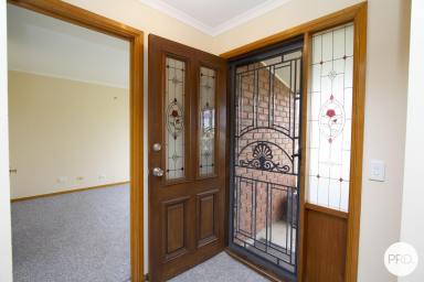 House Leased - VIC - Delacombe - 3356 - 4 BEDROOM FAMILY HOME IN QUIET DELACOMBE LOCATION.....  (Image 2)