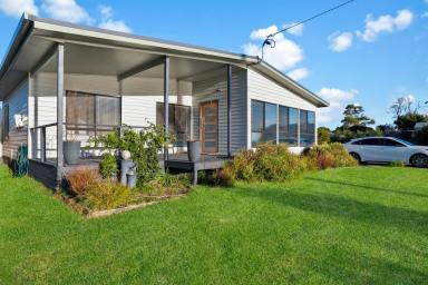 House For Sale - TAS - Kelso - 7270 - Seaside Living at Its Best - Stunning Home Just Metres From Kelso Beach  (Image 2)