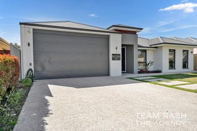 House For Sale - WA - Caversham - 6055 - Refined Luxury in Balwyn Estate  (Image 2)