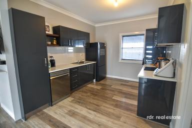 House For Sale - NSW - Inverell - 2360 - READY-TO-MOVE FAMILY HOME  (Image 2)