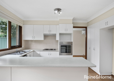 House For Lease - NSW - Nowra - 2541 - Neat & Spacious Family Home - Walk to Shoalhaven River  (Image 2)