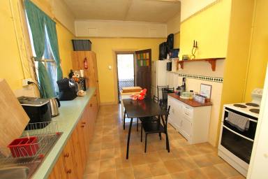 House For Sale - NSW - Werris Creek - 2341 - CLASSIC AUSTRALIAN BUNGALOW  (Image 2)