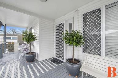Retirement For Sale - NSW - Green Point - 2251 - Minutes' walk to shopping - Spacious Floor Plan - Easy Parking access - Great Village  (Image 2)