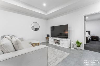 House For Sale - WA - Nollamara - 6061 - STYLISH, MODERN LIVING IN THE HEART OF NOLLAMARA!  (Image 2)