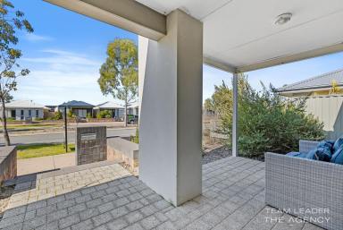 House For Sale - WA - South Yunderup - 6208 - Stylish Street Appeal & Family-Focused Living  (Image 2)