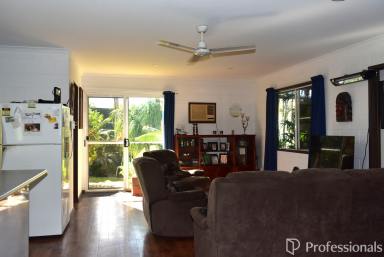 House For Sale - QLD - Ball Bay - 4741 - Charming Rural Retreat!  (Image 2)