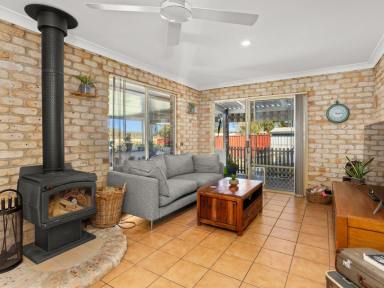 House For Sale - NSW - Old Bar - 2430 - COASTAL LIVING WITH CONVENIENCE  (Image 2)