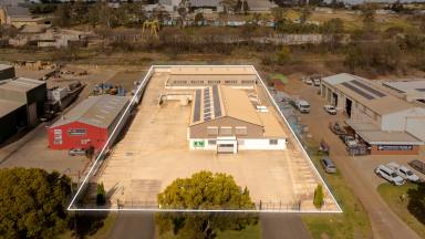 Industrial/Warehouse For Lease - QLD - Harristown - 4350 - Exceptional High Exposure Facility within Industrial Growth Corridor  (Image 2)