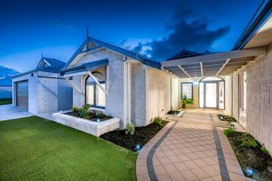 House For Sale - WA - Iluka - 6028 - THE PERFECT BLEND OF FAMILY AND FUN!  (Image 2)
