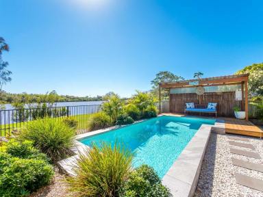 House For Sale - NSW - Broadwater - 2472 - EXECUTIVE HOME WITH RIVER FRONTAGE  (Image 2)