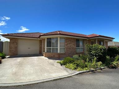 House For Sale - TAS - Deloraine - 7304 - 3 Bedroom Home  (Image 2)