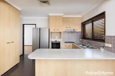 House For Sale - NSW - Kooringal - 2650 - Rare Family Offering in Leafy Locale  (Image 2)