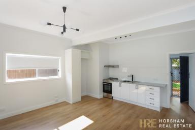 Unit For Lease - VIC - Horsham - 3400 - Trendy Living in a great area.  (Image 2)
