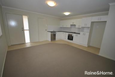 Duplex/Semi-detached For Lease - NSW - West Nowra - 2541 - Charming 2 Bedroom Duplex  (Image 2)