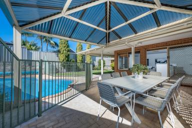 House For Sale - WA - Iluka - 6028 - PEACEFUL, PRIVATE & PRETTY!  (Image 2)