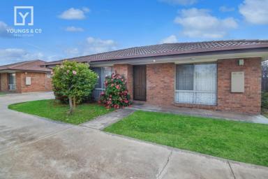 Townhouse For Sale - VIC - Shepparton - 3630 - 'A GREAT PLACE TO INVEST"  (Image 2)
