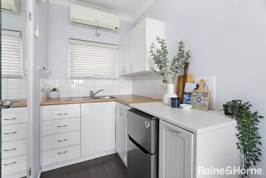 Apartment For Sale - NSW - Kiama - 2533 - Beautifully Renovated Studio Overlooking Bombo Beach  (Image 2)