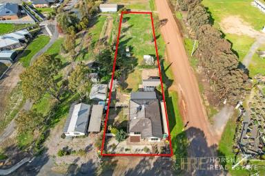 House For Sale - VIC - Horsham - 3400 - First Home Buyer or Investor Delight – Corner Block  (Image 2)