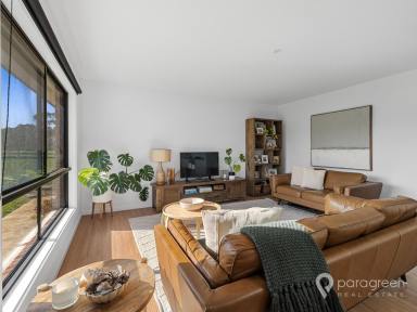 House For Sale - VIC - Toora - 3962 - LUX LIVING MEETS RURAL CHARM  (Image 2)