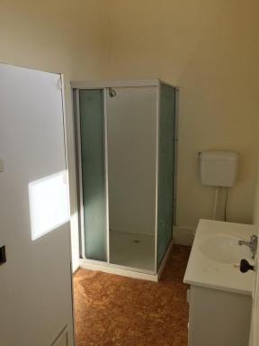 Apartment For Lease - VIC - Hamilton - 3300 - CBD Living  (Image 2)