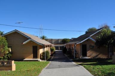 Unit For Sale - NSW - East Albury - 2640 - Quality Unit in Popular East Albury  (Image 2)