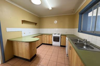 House For Lease - NSW - Raymond Terrace - 2324 - 3 BEDROOM HOME WITH IN-GROUND POOL!!!  (Image 2)