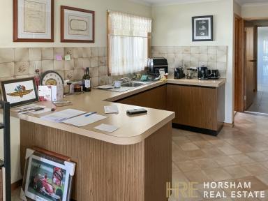 Unit For Lease - VIC - Horsham - 3400 - Perfect Location for Couples or Retirees!  (Image 2)