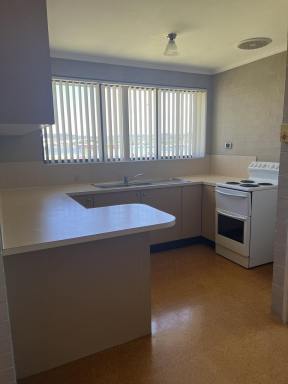 Unit For Lease - NSW - North Batemans Bay - 2536 - GREAT UNIT WITH LOVELY OUTLOOK  (Image 2)