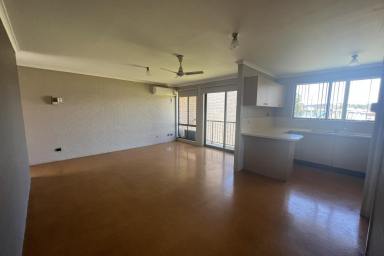 Unit For Lease - NSW - North Batemans Bay - 2536 - GREAT UNIT WITH LOVELY OUTLOOK  (Image 2)