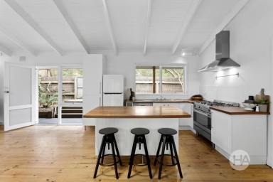 House For Sale - VIC - Arthurs Seat - 3936 - Your Own Corner of Stylish Serenity  (Image 2)