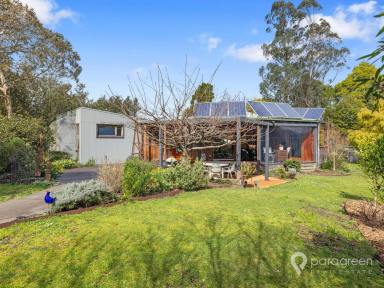 House For Sale - VIC - Woorarra West - 3960 - RELAXING RETREAT SURROUNDED BY NATURE  (Image 2)