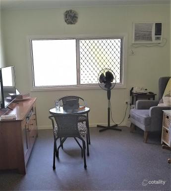 House For Sale - QLD - Pentland - 4816 - RESIDENCE WITH LICENCE POST OFFICE ON 1922M2 OF LAND  (Image 2)
