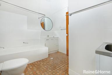 House For Sale - NSW - Bowral - 2576 - 'Teddington Court' - Enjoy Comfortable Living In The Heart Of Bowral  (Image 2)