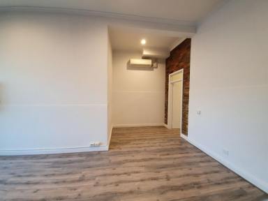 Office(s) For Lease - VIC - Preston - 3072 - Very Nice Shop/Office in a great location  (Image 2)