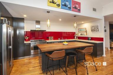 House For Sale - WA - Margaret River - 6285 - Extraordinary Lifestyle  (Image 2)