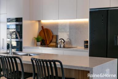 Townhouse For Sale - NSW - Bowral - 2576 - Minutes From Town- Adjoining Bowral Golf Course  (Image 2)