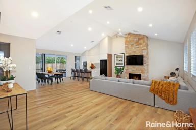 Townhouse For Sale - NSW - Bowral - 2576 - Minutes From Town- Adjoining Bowral Golf Course  (Image 2)
